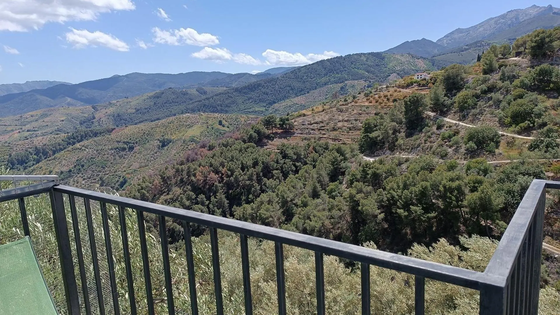 Casa Rural La Revuelta Con Las Mejores Vistas A La Naturaleza Yunquera 0*,  Spain